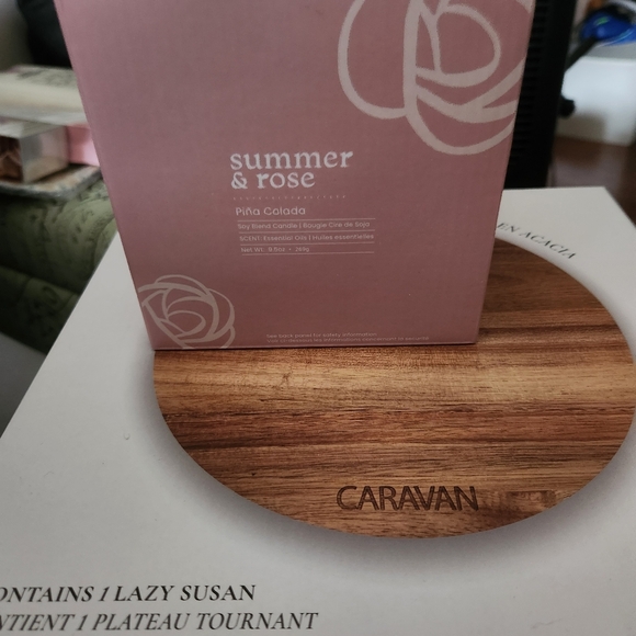 💖💖 BNIB HIP Lunch pack, Lazy Susan Caravan and Summer & Rose Scented Candle - Picture 3 of 5